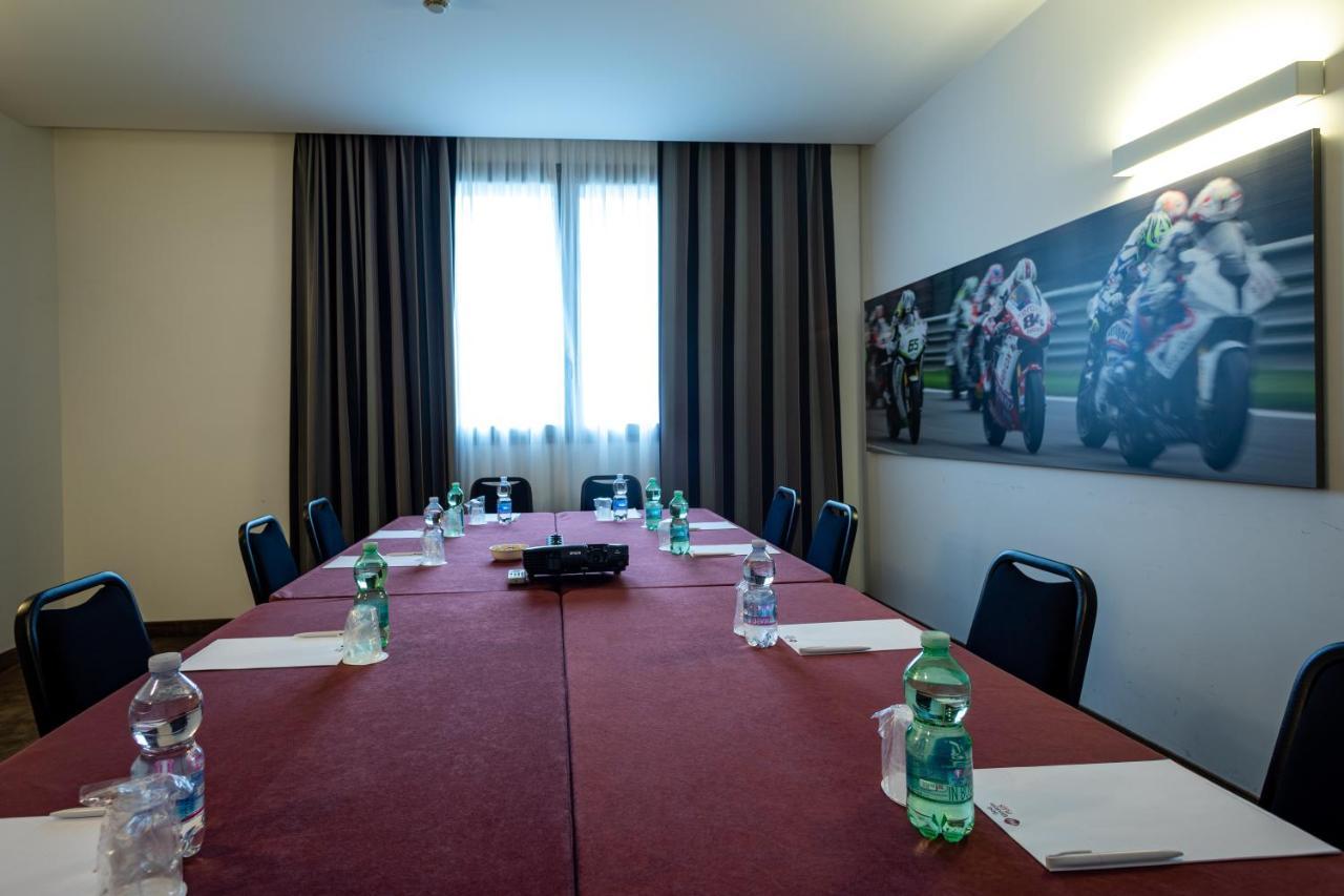 Best Western Plus Hotel Monza E Brianza Palace Cinisello Balsamo Kültér fotó